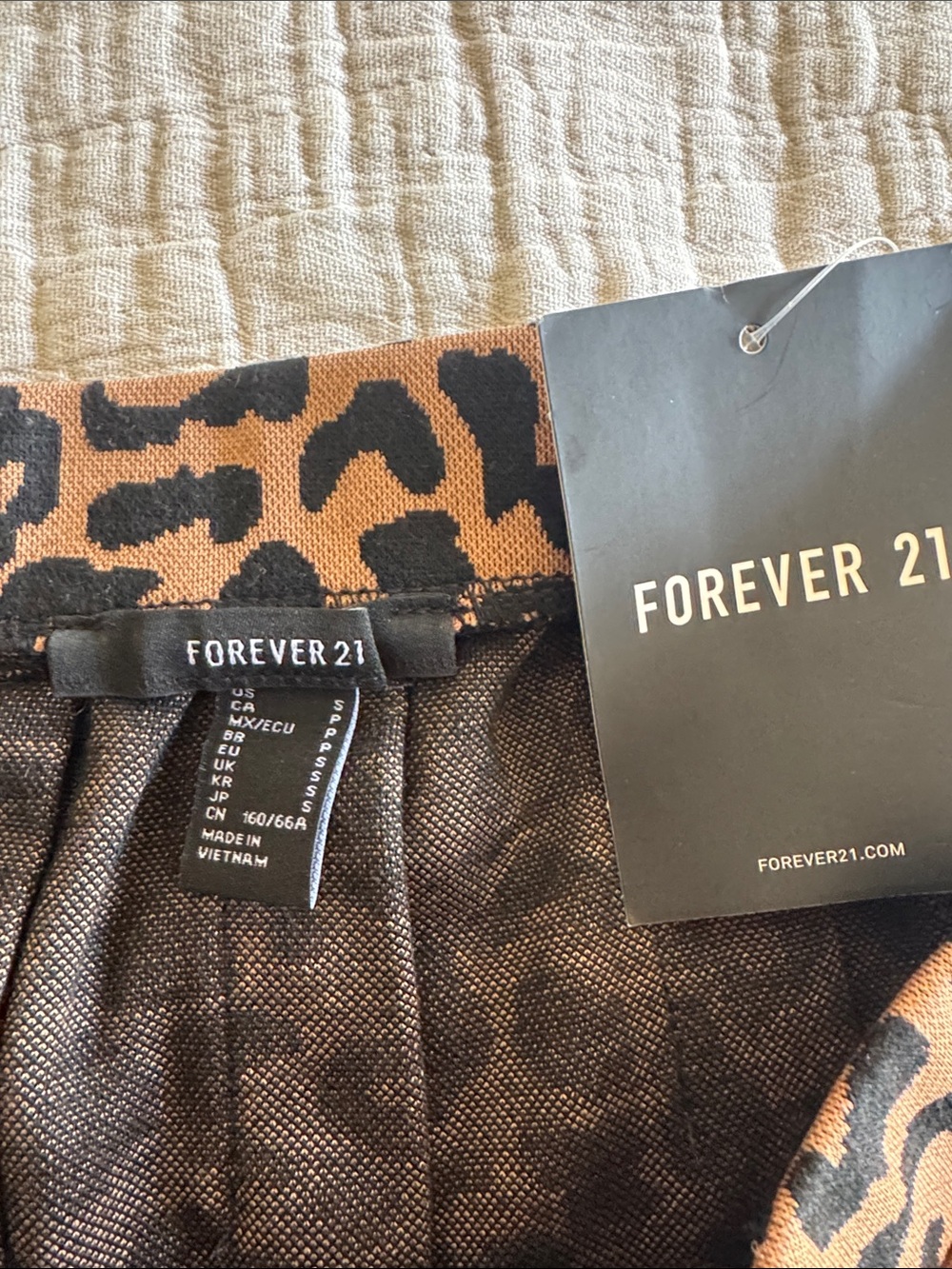 Forever 21 Tan and Black Leopard Print Circle Skirt - Picture 2 of 3